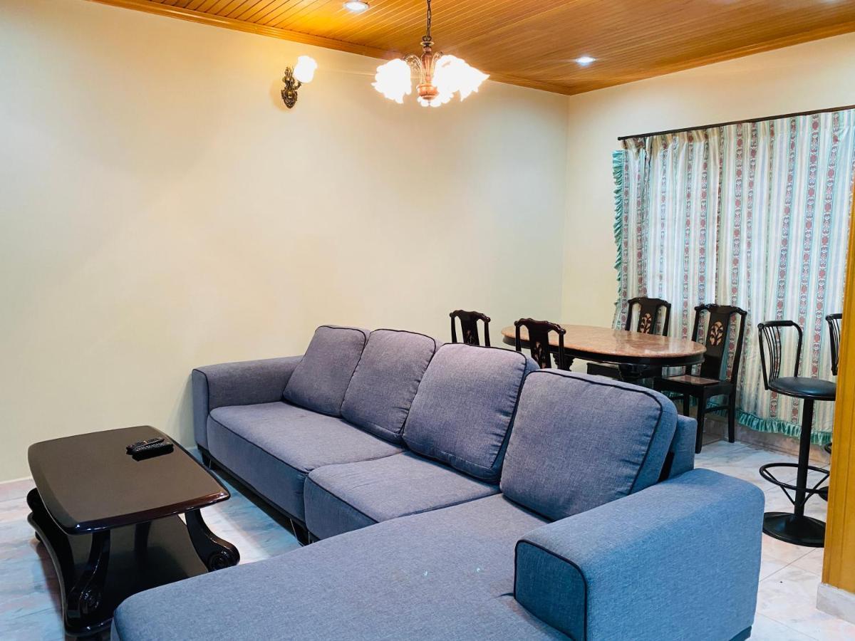 Hotel 100 Oastel Coliving à Tanah Rata Extérieur photo