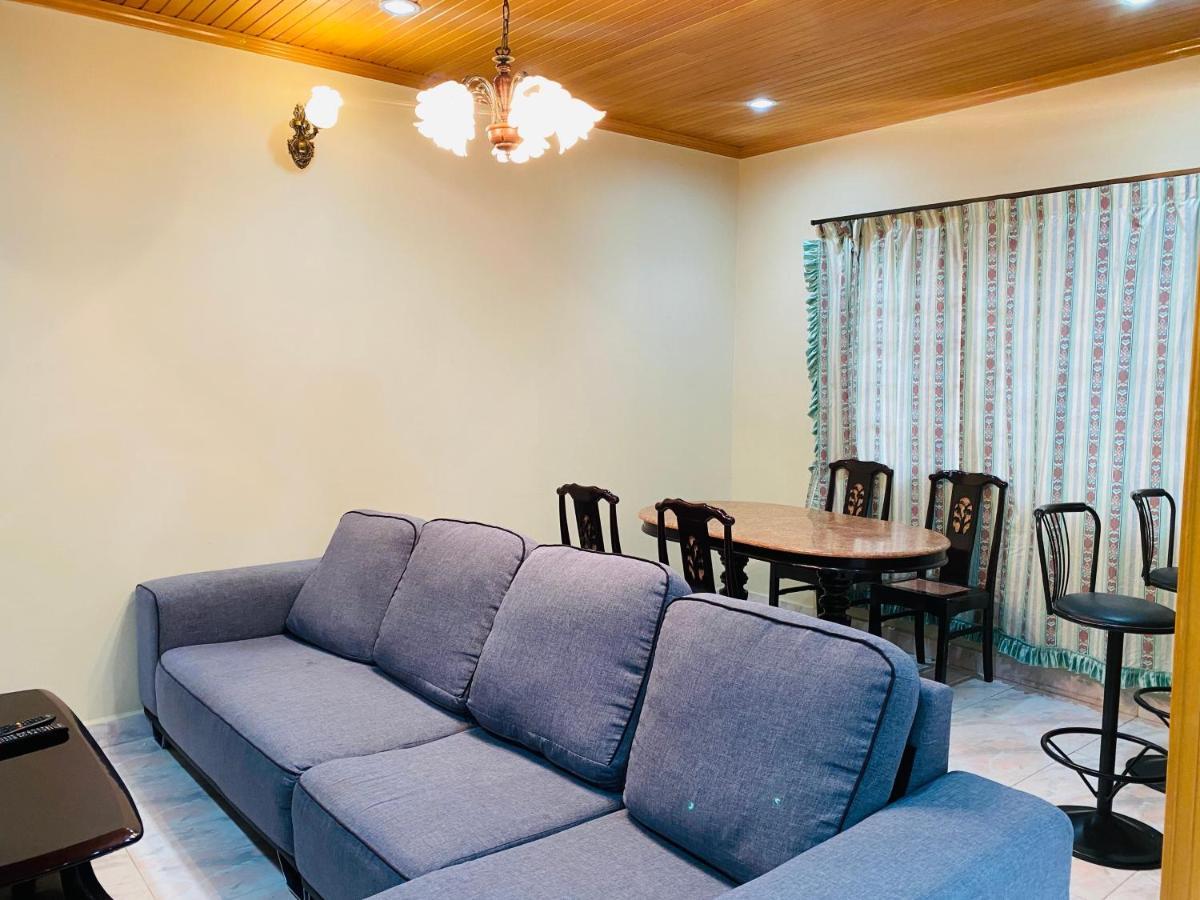 Hotel 100 Oastel Coliving à Tanah Rata Extérieur photo